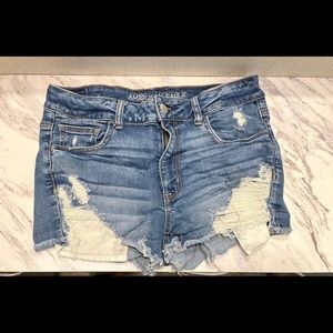 AMERICAN EAGLE HI-RISE SHORTIE